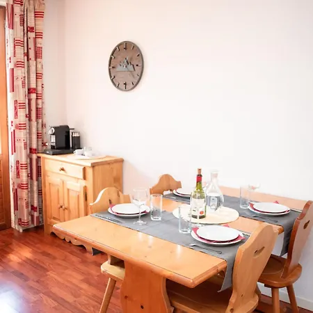 2 Pieces A Pour 6 Pers. Avec Piscine - Fr-1-504-182 Vignec